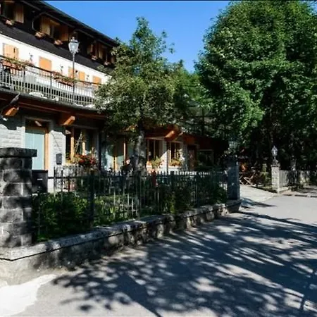 Ristorante Il Laghetto * פיומאלבו