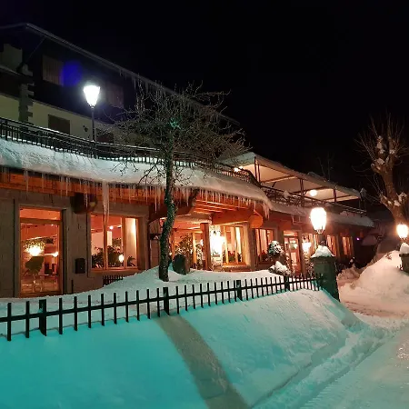 Ristorante Il Laghetto * פיומאלבו