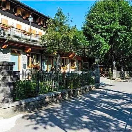 Ristorante Il Laghetto فندق
