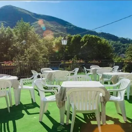 Hotel Ristorante Il Laghetto *